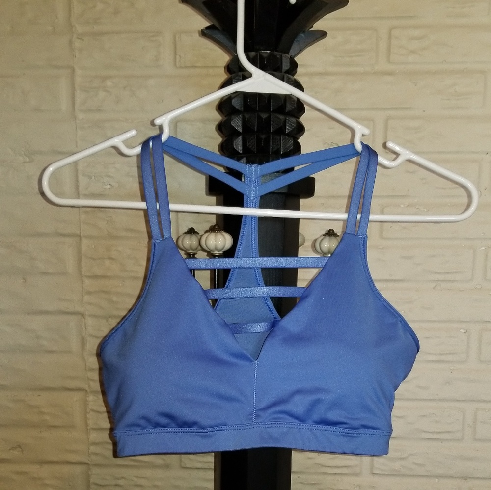 Victoria Secret VSX strappy plunge sports bra